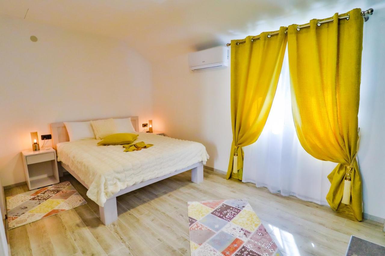 Simo Apartments Airport ポドゴリツァ エクステリア 写真